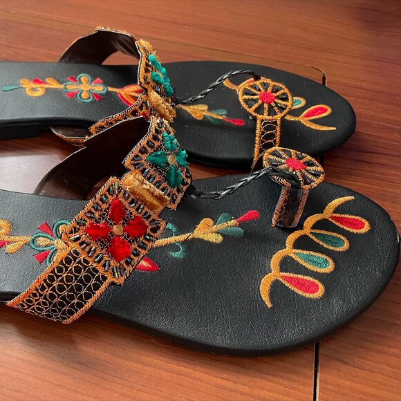 ALDO Ethnic Sandals - BRAND NEW, NEVER WORN - Picture 5 of 5